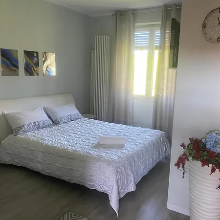 Casavacanzalacorte Apartament Cadrezzate