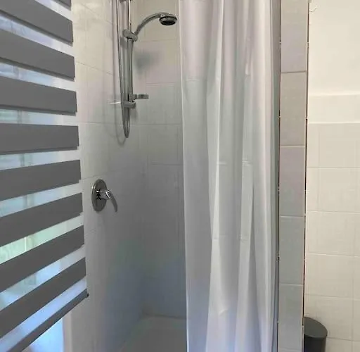 Casavacanzalacorte Lägenhet Cadrezzate