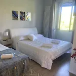 Casavacanzalacorte 公寓